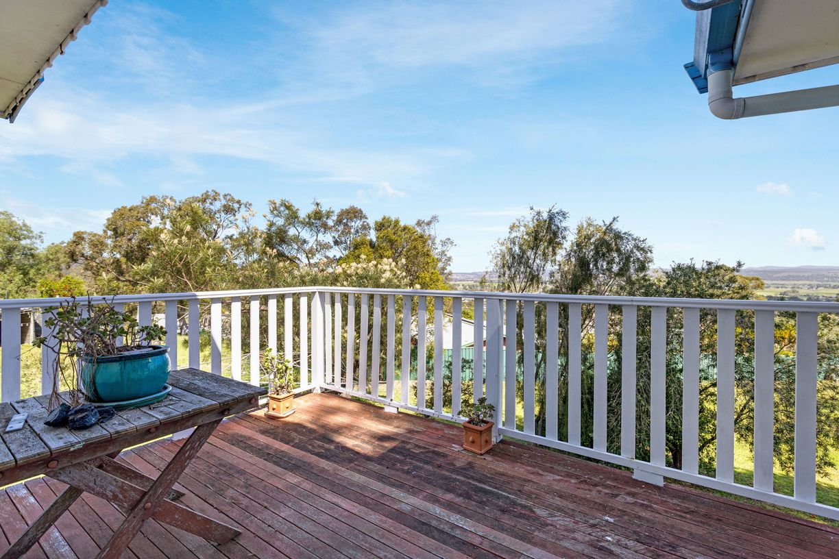 15 Upper Campbell Street — photo 6 of 18