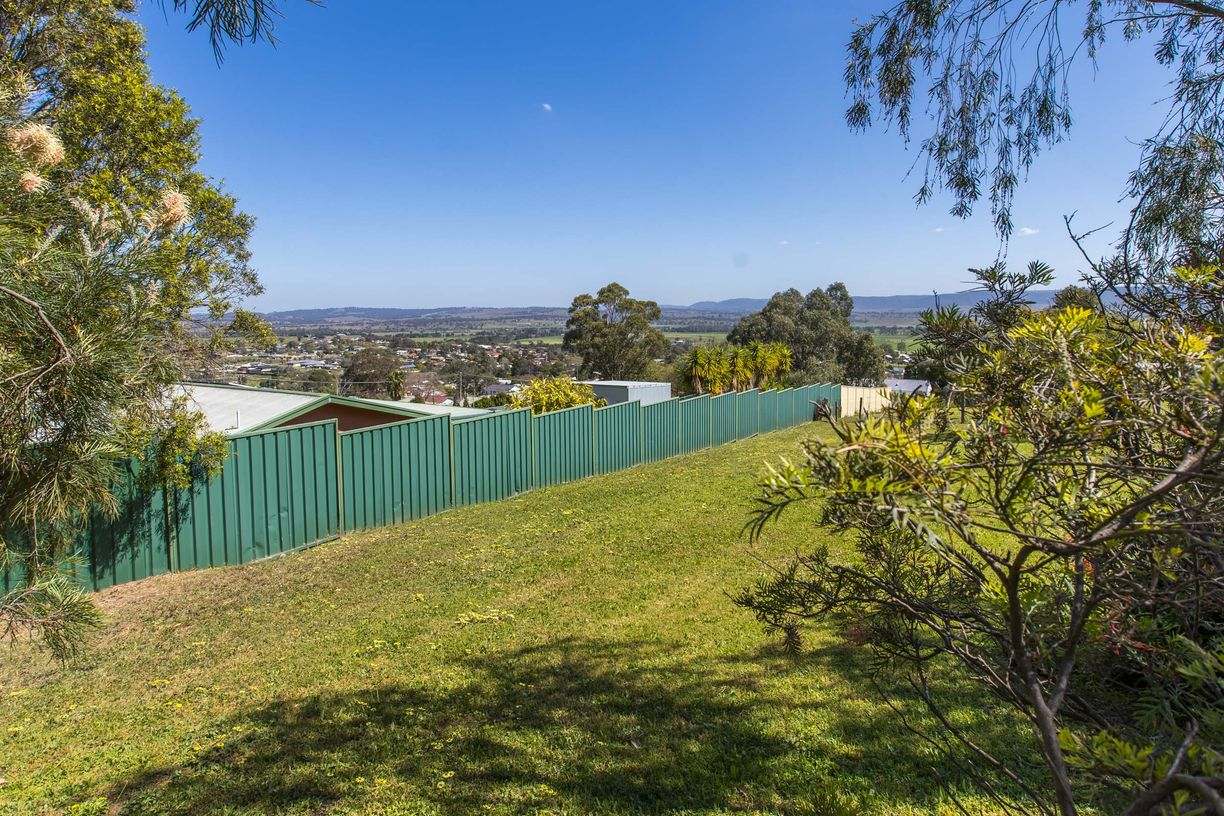 15 Upper Campbell Street — photo 15 of 18