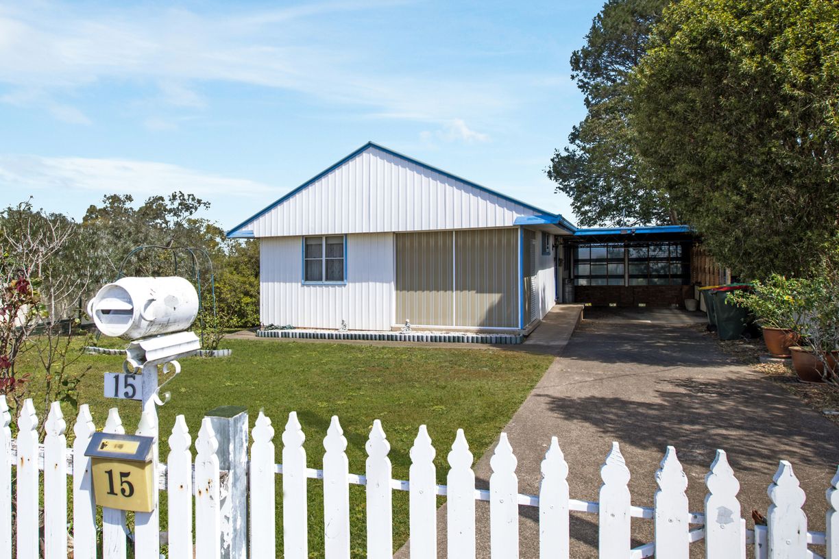 15 Upper Campbell Street — photo from Raine & Horne Kurri Kurri | Muswellbrook
