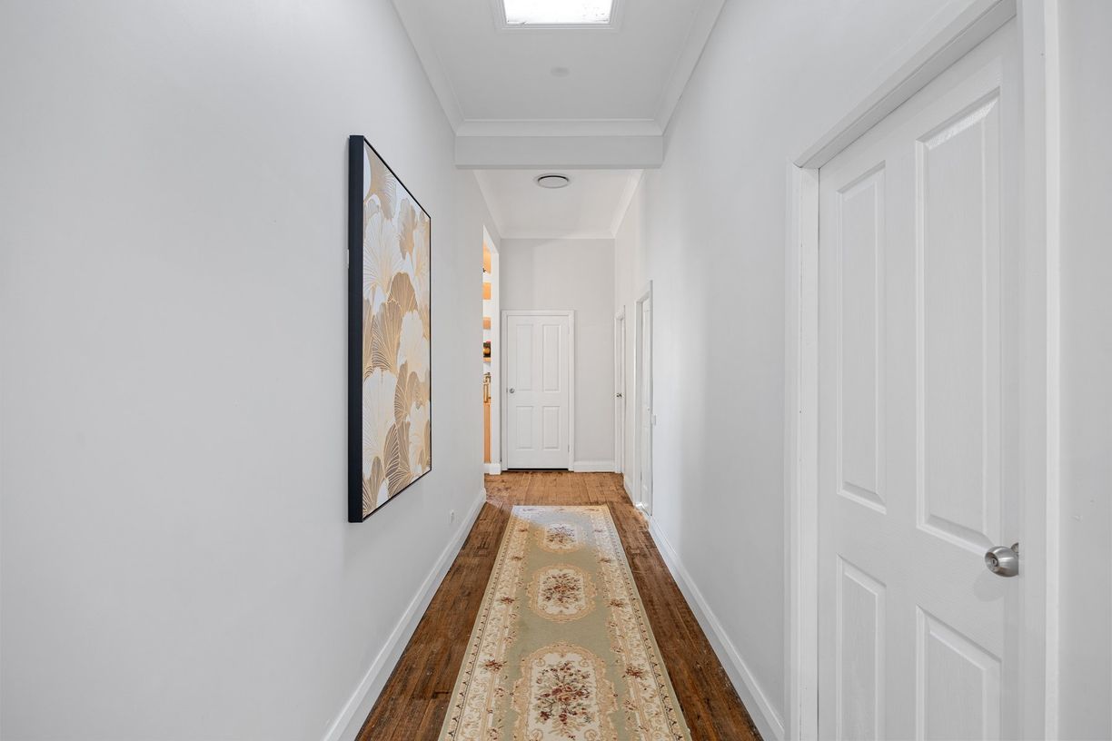 337 Lang Street — photo 5 of 29