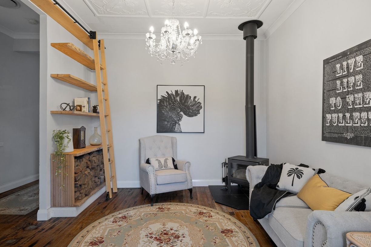 337 Lang Street — photo 3 of 29