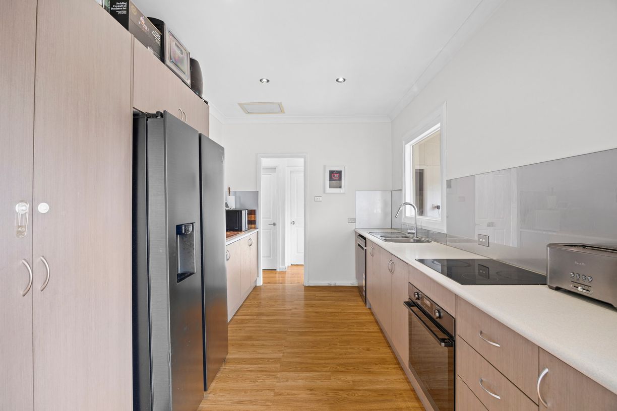 52 King Street — photo 4 of 18