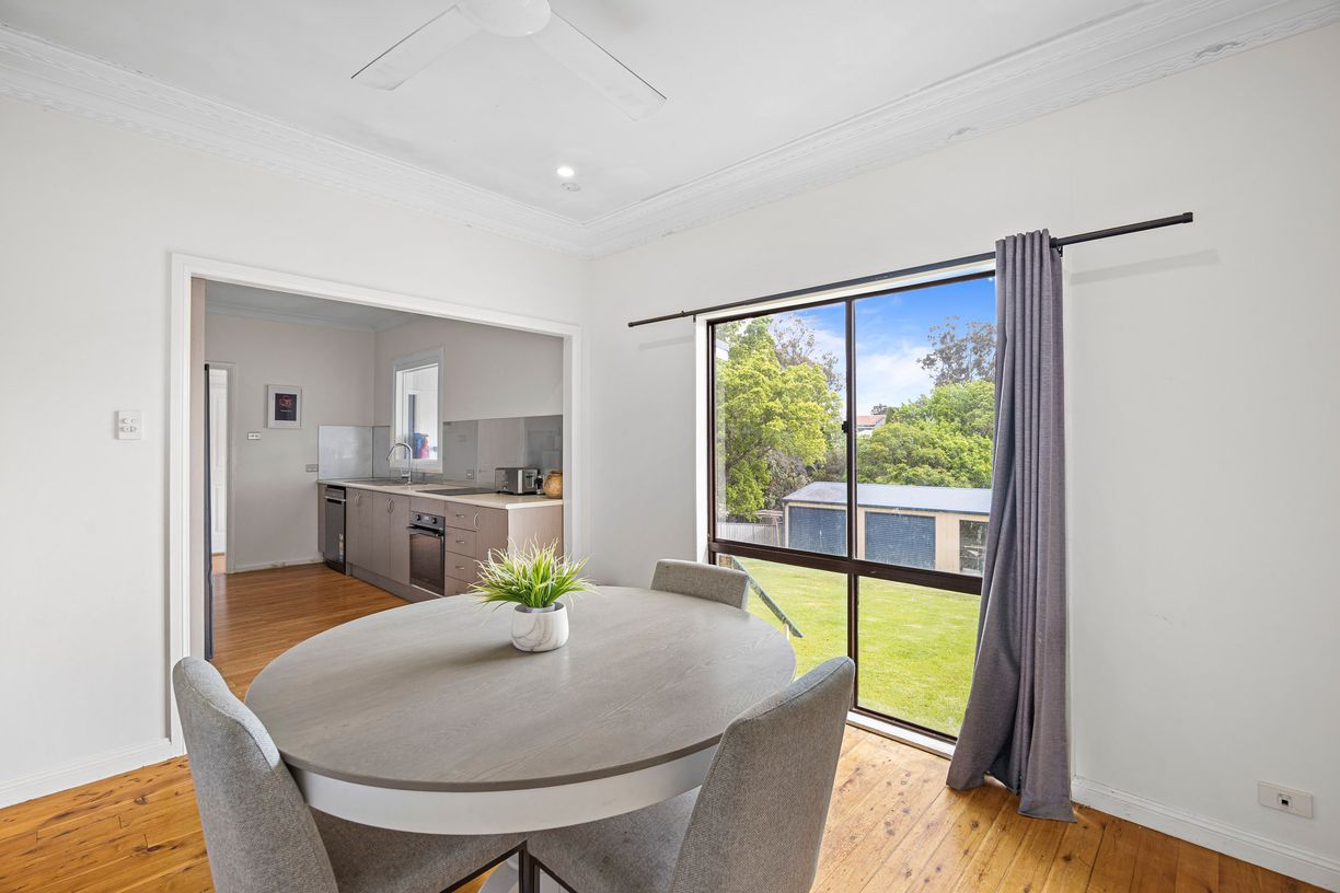 52 King Street — photo 3 of 18