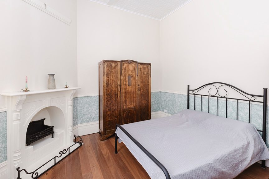 129 Campbell Street — photo 7 of 30