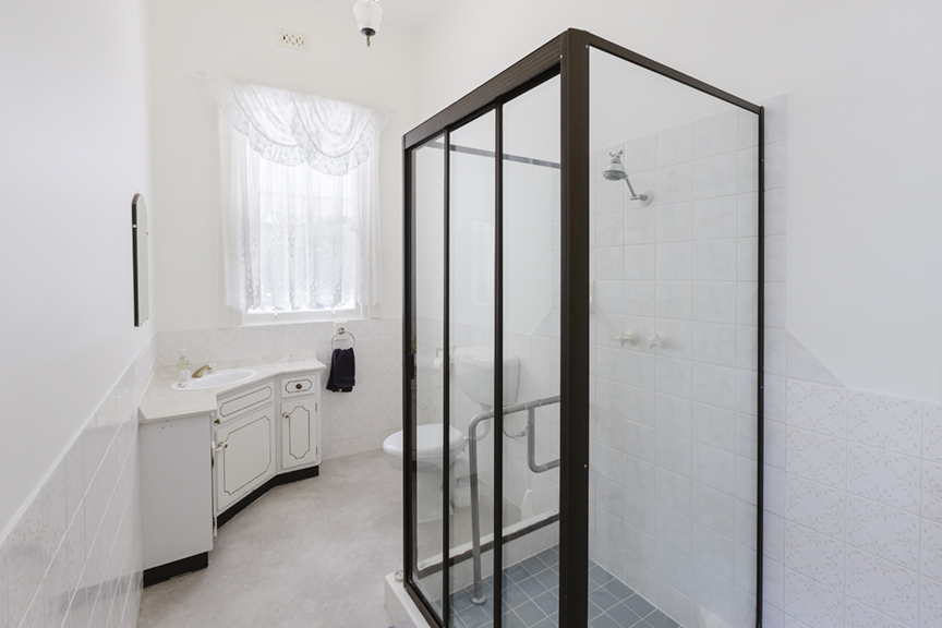 129 Campbell Street — photo 8 of 30
