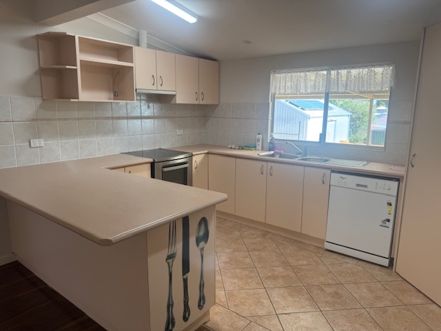 6 Newman Street — photo 3 of 18