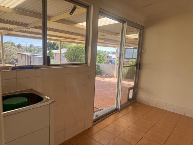 6 Newman Street — photo 15 of 18