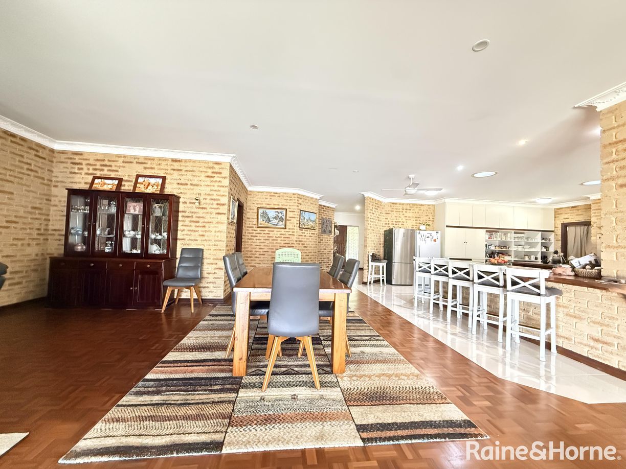 18 Alana Road — photo 8 of 30