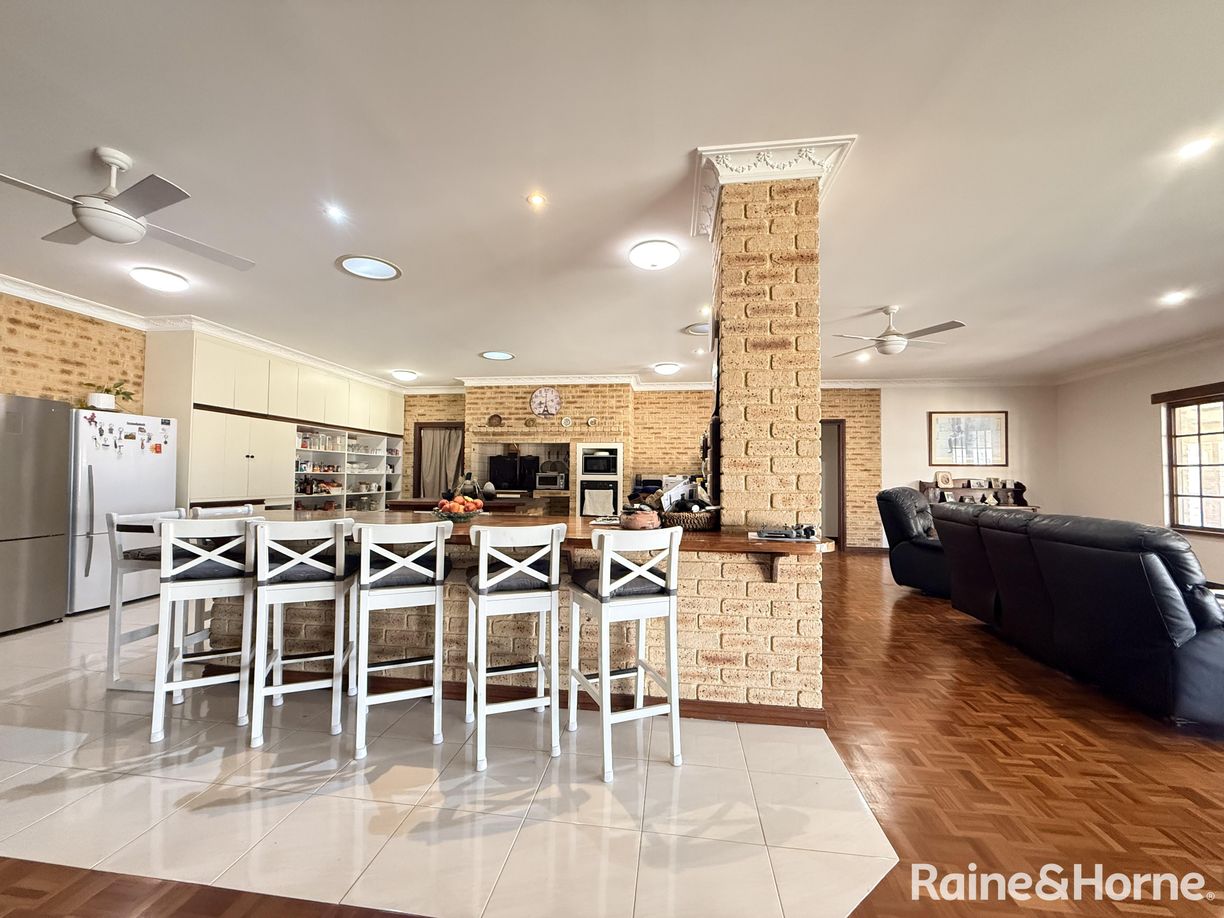 18 Alana Road — photo 9 of 30