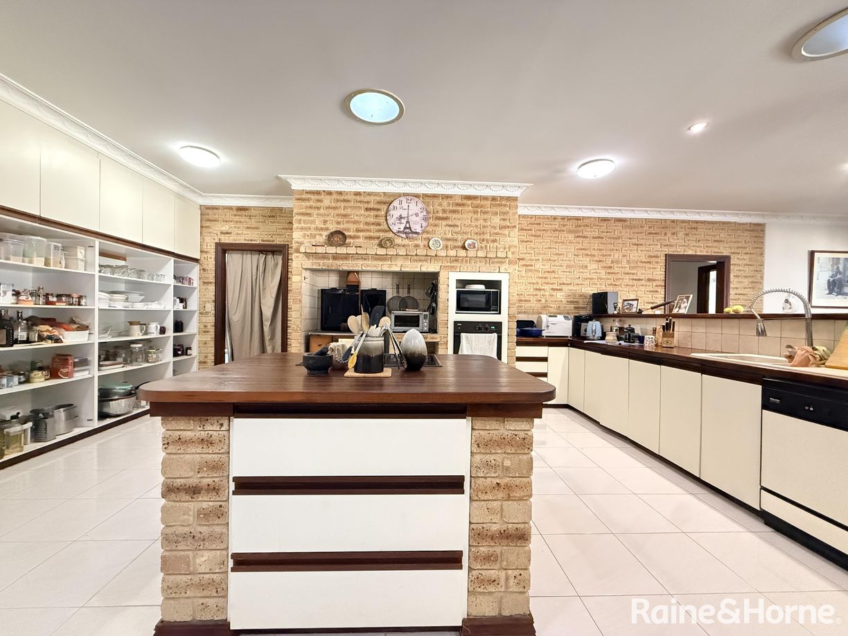 18 Alana Road — photo 12 of 30