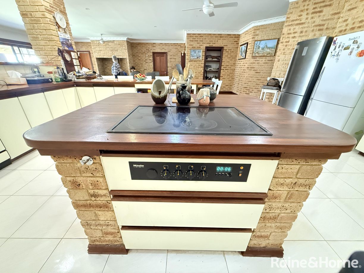 18 Alana Road — photo 13 of 30