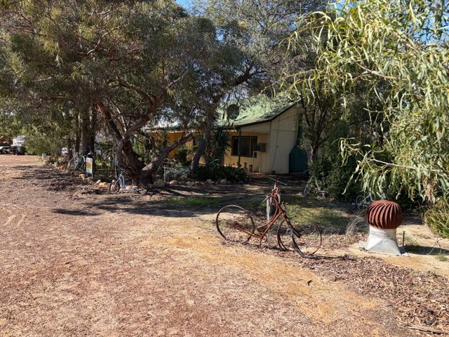 52 Bull Street — photo from Raine & Horne Rural WA
