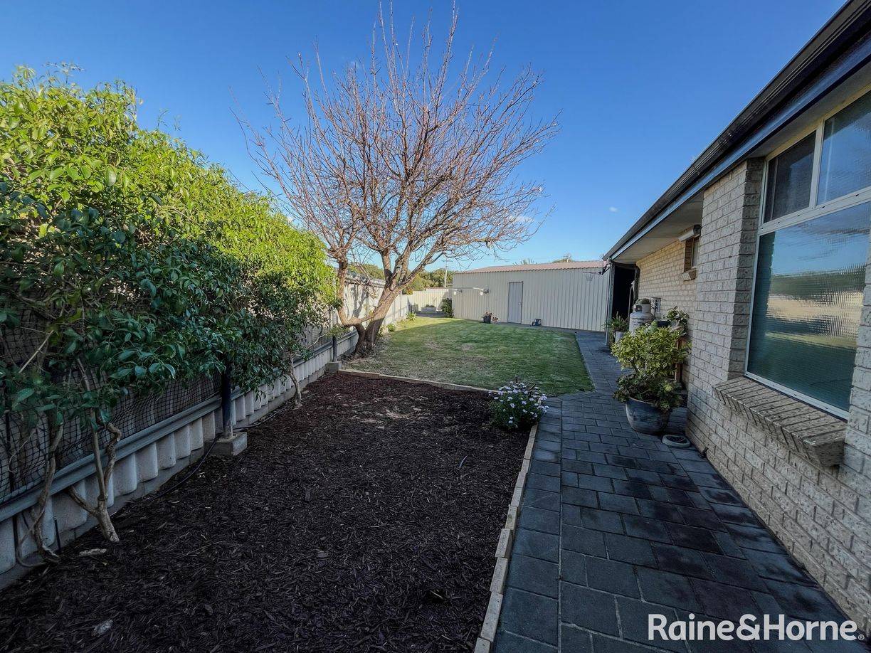 33 Frearson Street — photo 12 of 30