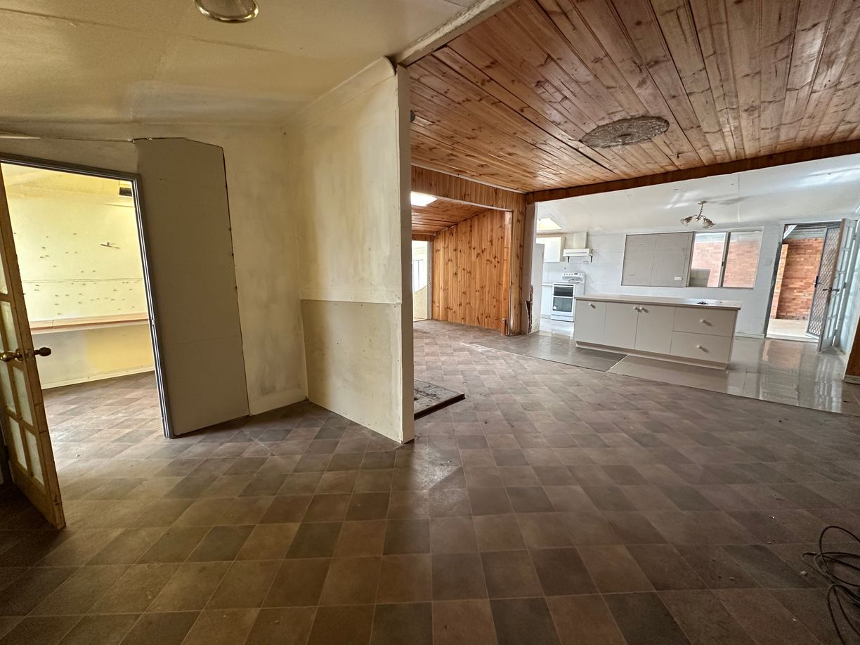 23 Brown Street — photo 3 of 30