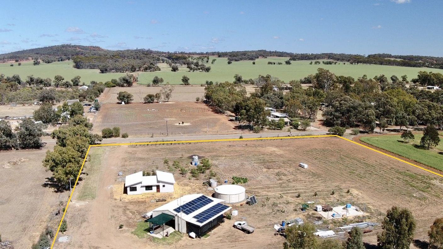 37 Jose Street — photo from Raine & Horne Rural WA