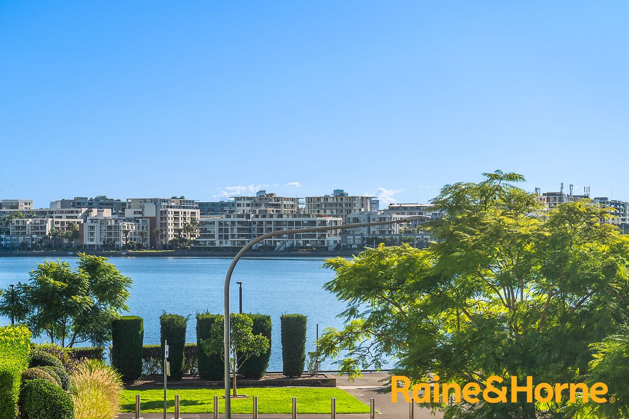 501/3 Jean Wailes Avenue — photo from Raine & Horne Rhodes | Wentworth Point
