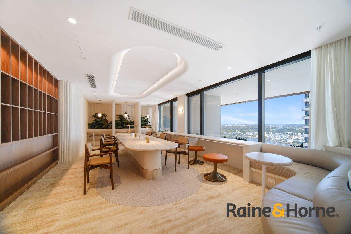 2808/36 Walker Street — photo 14 of 17