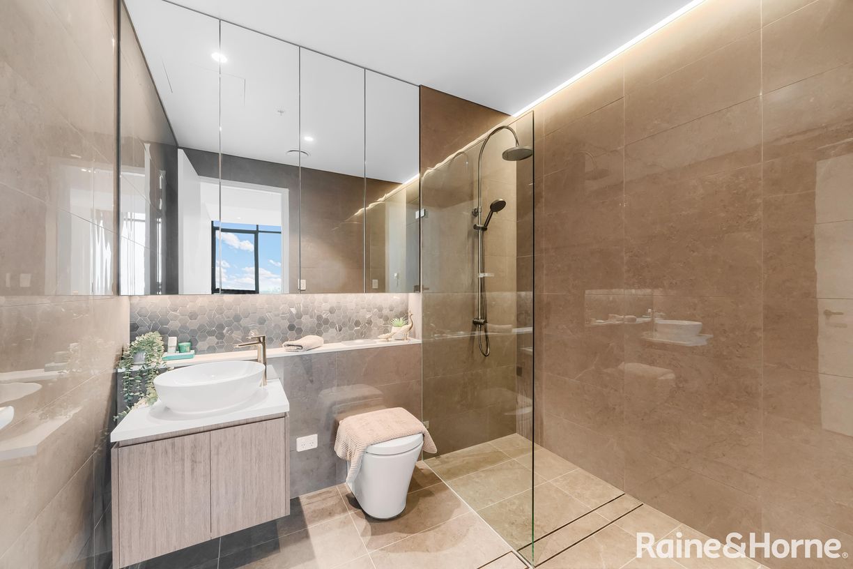 3702/8 Walker Street — photo 18 of 30