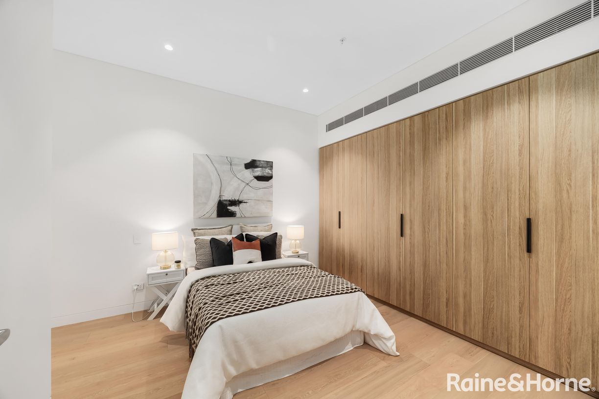 3702/8 Walker Street — photo 17 of 30