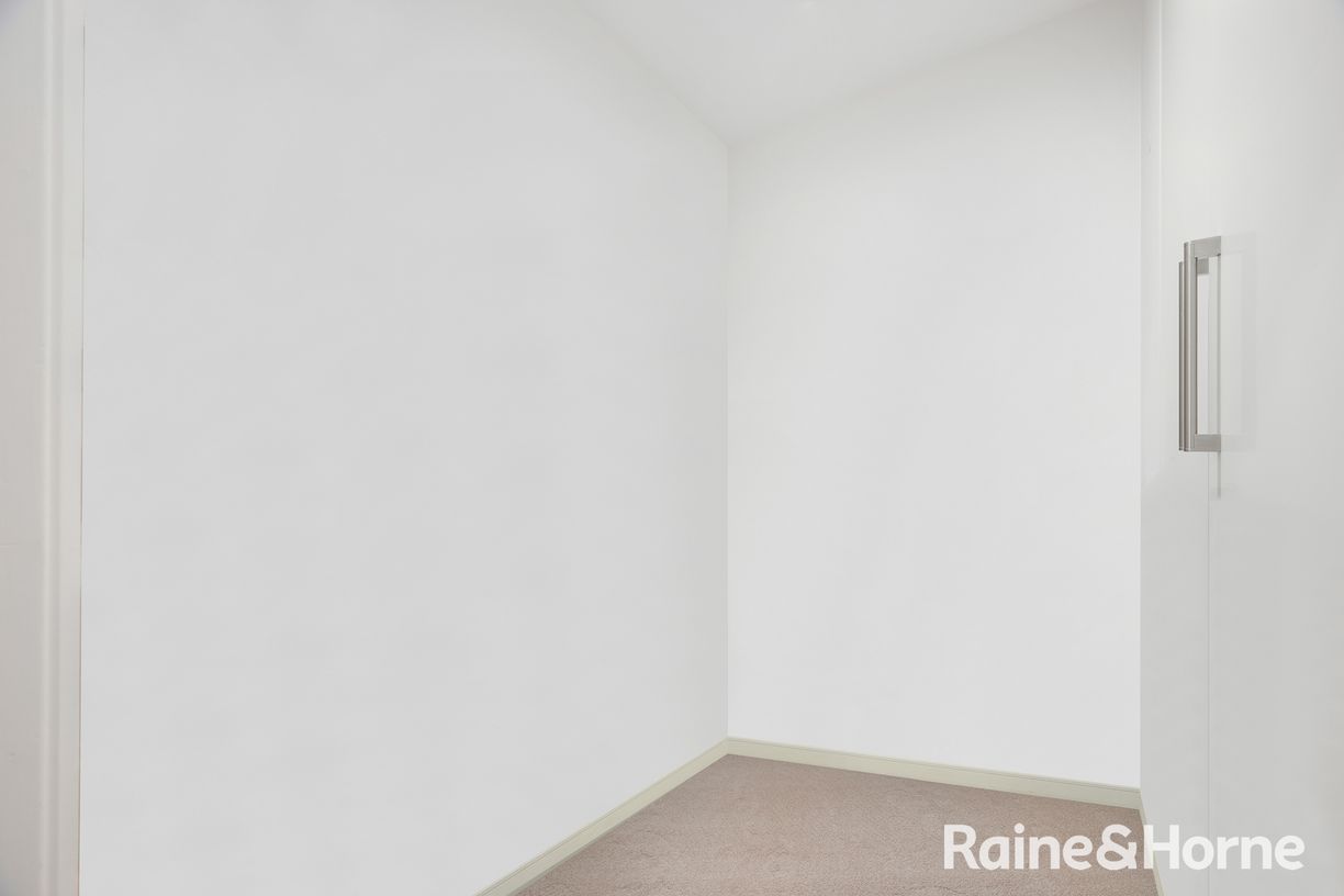 214/2 Palm Avenue — photo 7 of 14