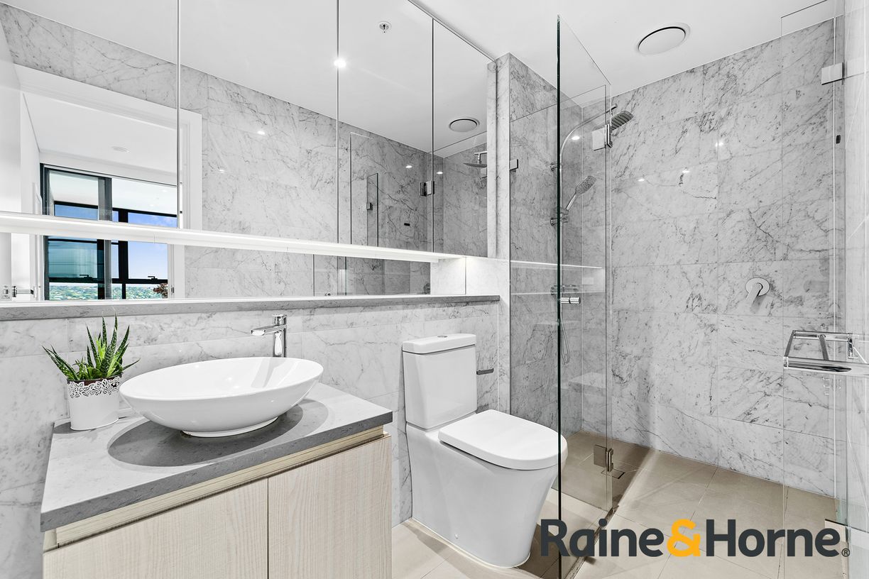 2805/8 Walker Street — photo 7 of 11