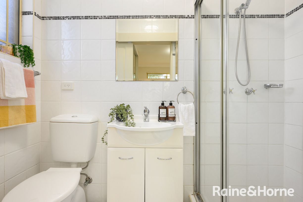 3/112 Vimiera Road — photo 8 of 11