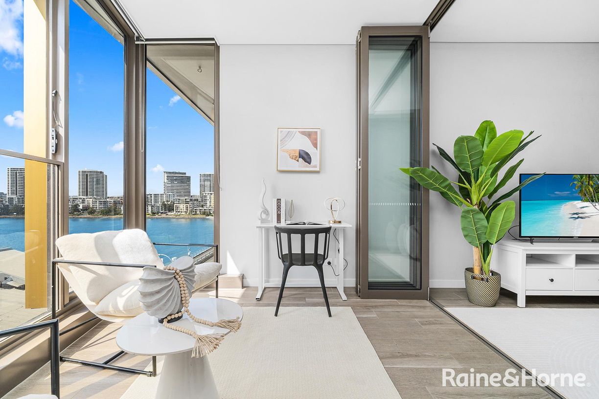 703/3 Foreshore Place — photo from Raine & Horne Rhodes | Wentworth Point