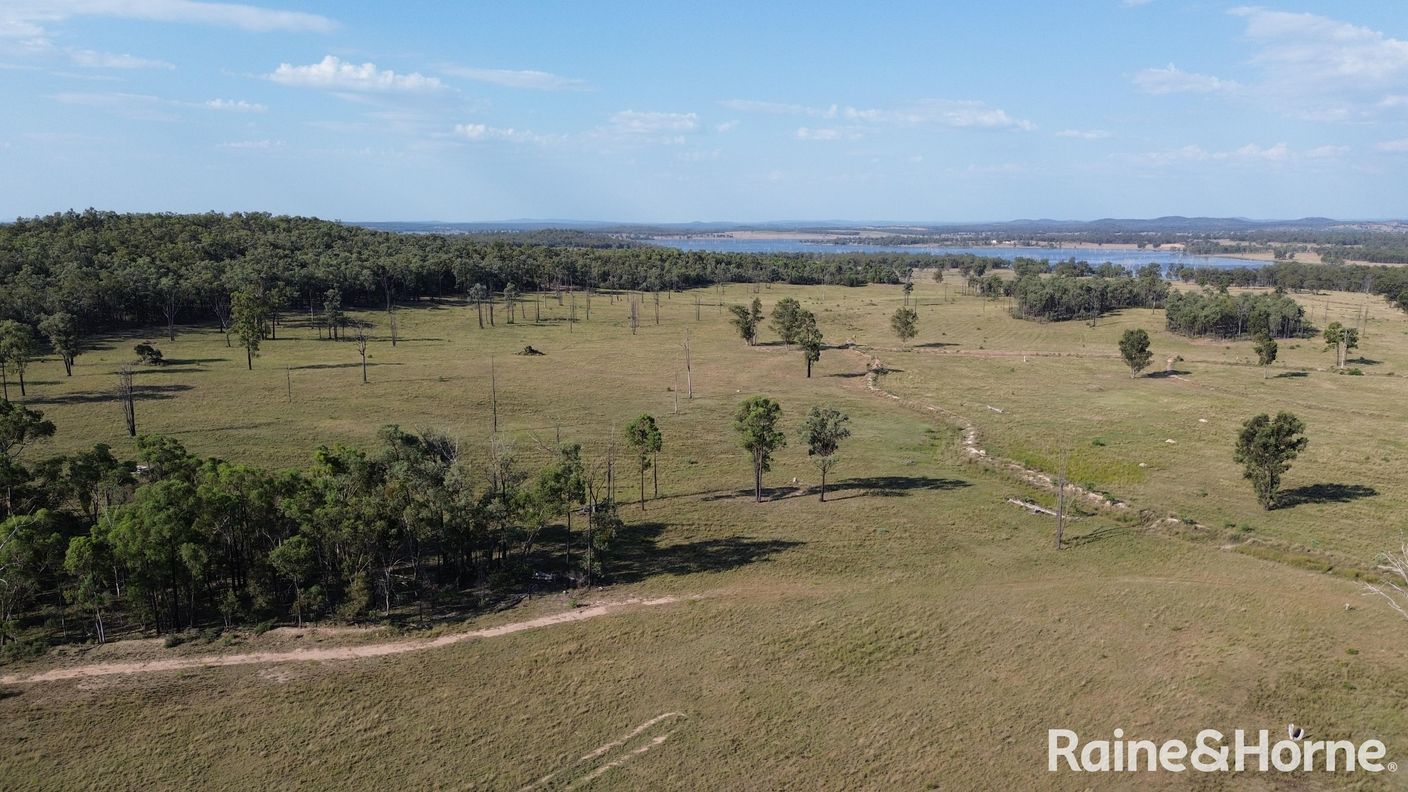 1859 & 1869 Tobacco Road — photo from Raine & Horne Goondiwindi