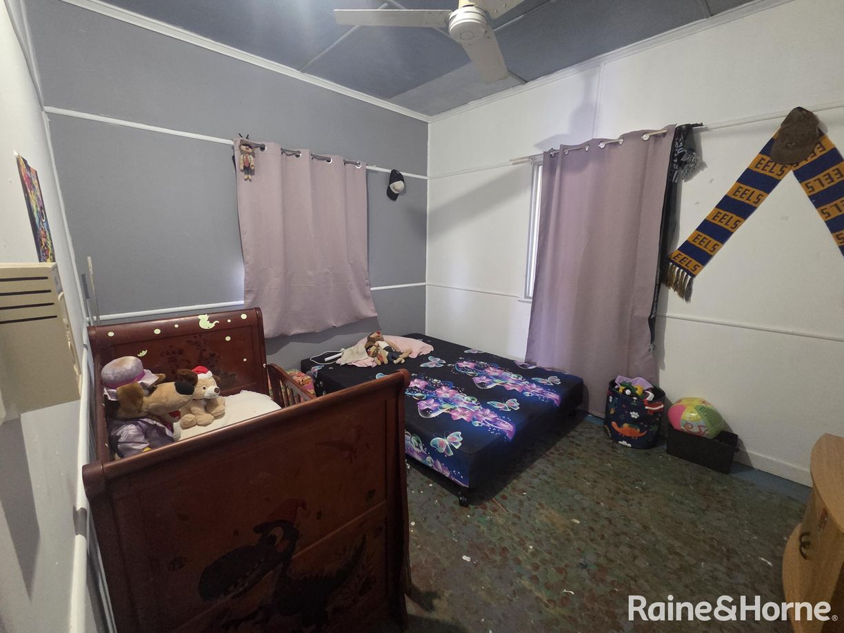 10 Burns Street — photo 7 of 22