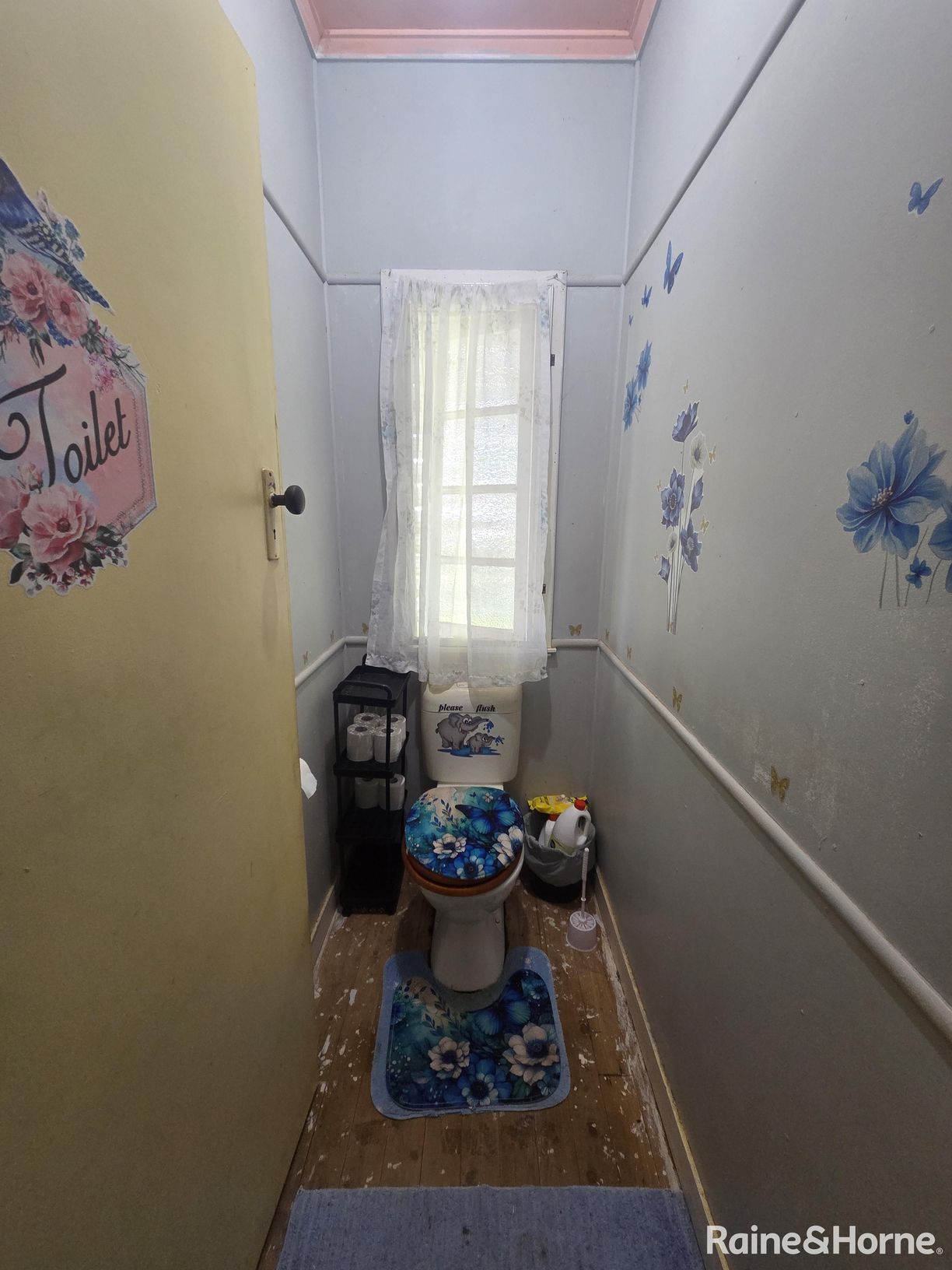 10 Burns Street — photo 8 of 22