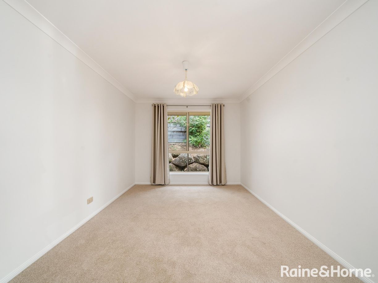 16 Tiffany Court — photo 4 of 25