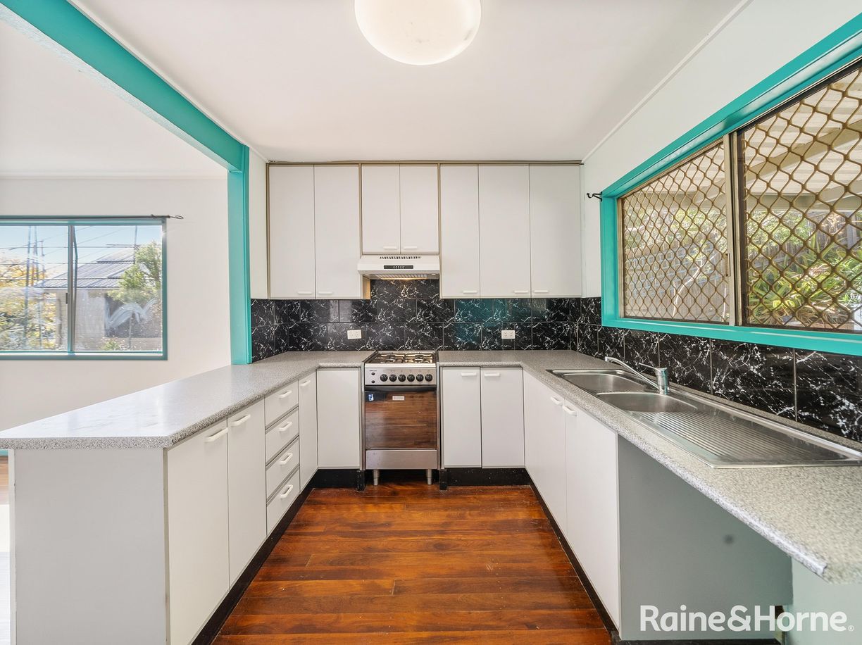 35 Menangle Avenue — photo 5 of 24