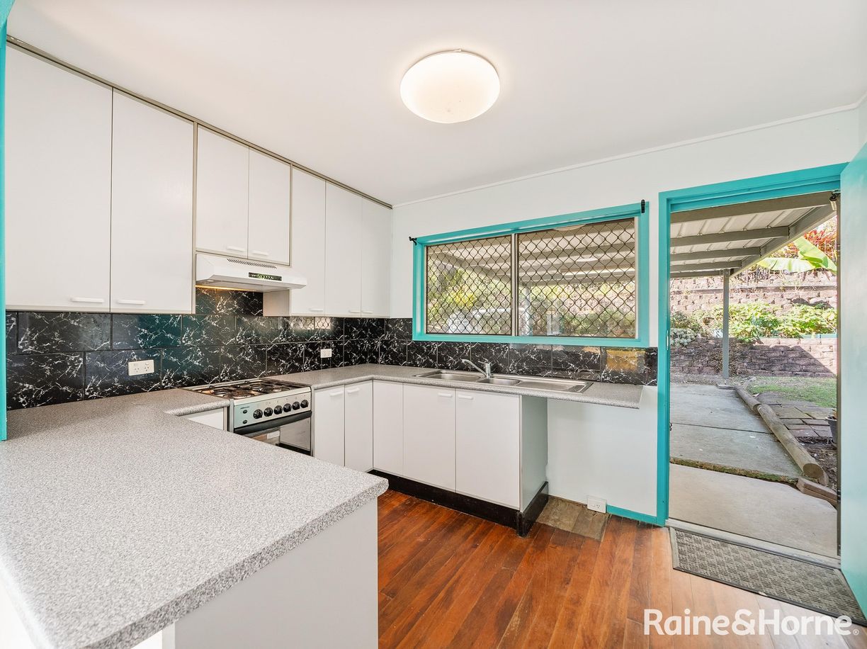 35 Menangle Avenue — photo 4 of 24