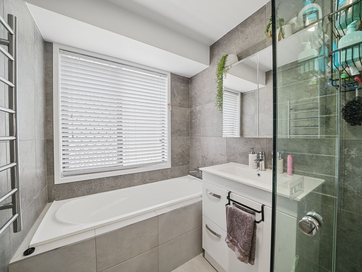 23 Pegasus Avenue — photo 13 of 22