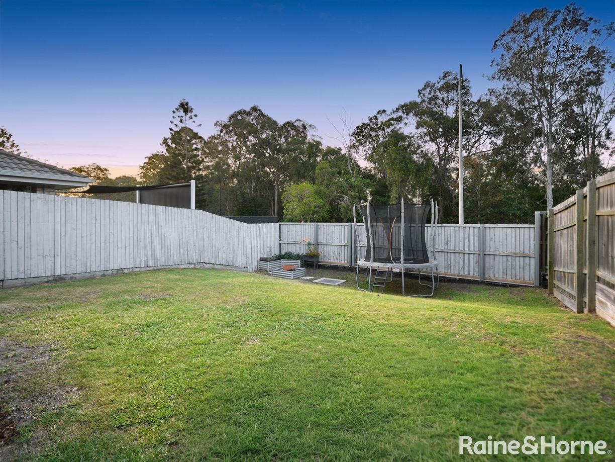 53 Carlingford Circuit — photo 13 of 26