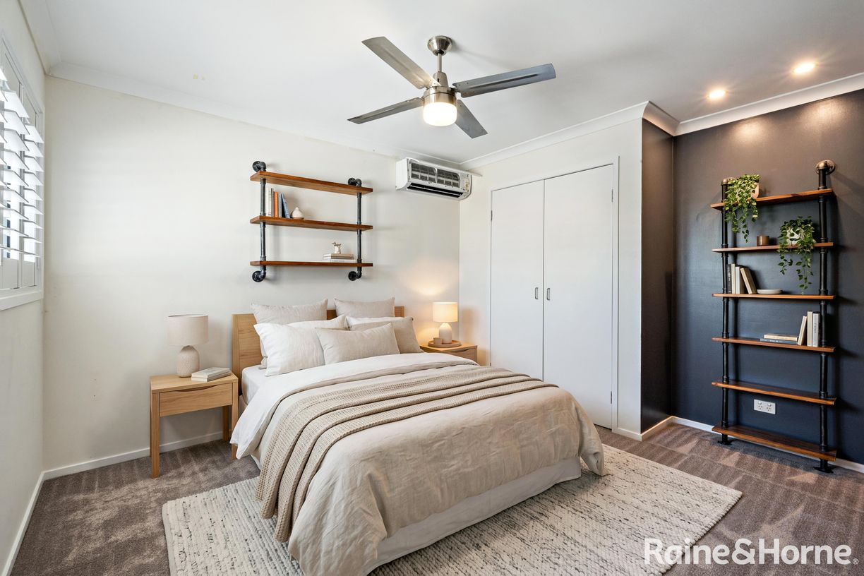 24 Thomson Close — photo 16 of 19