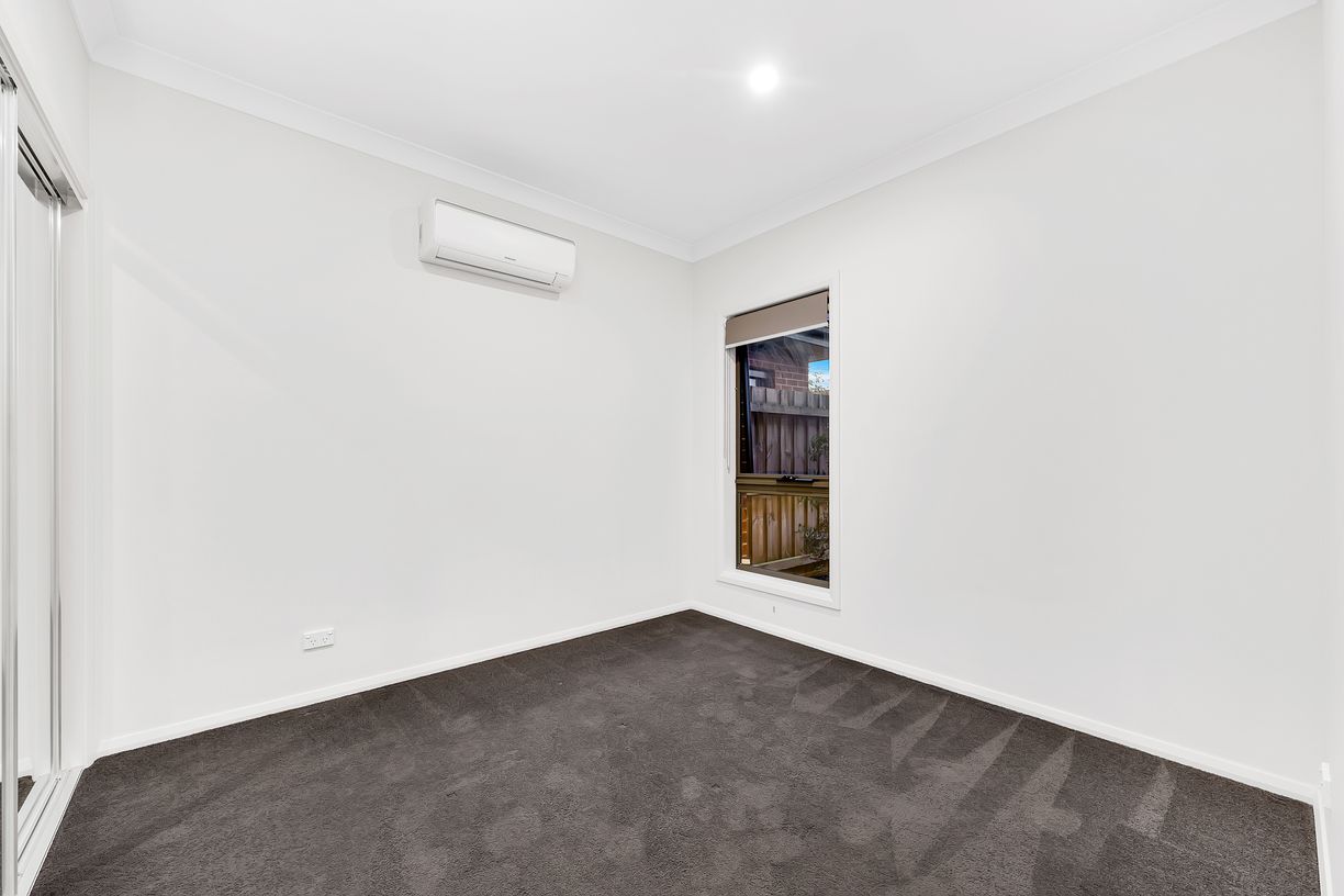 4/27 Geach Street — photo 10 of 13