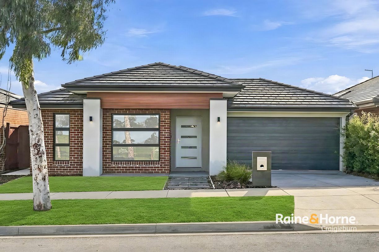 15 Oriel Road — photo from Raine & Horne Craigieburn