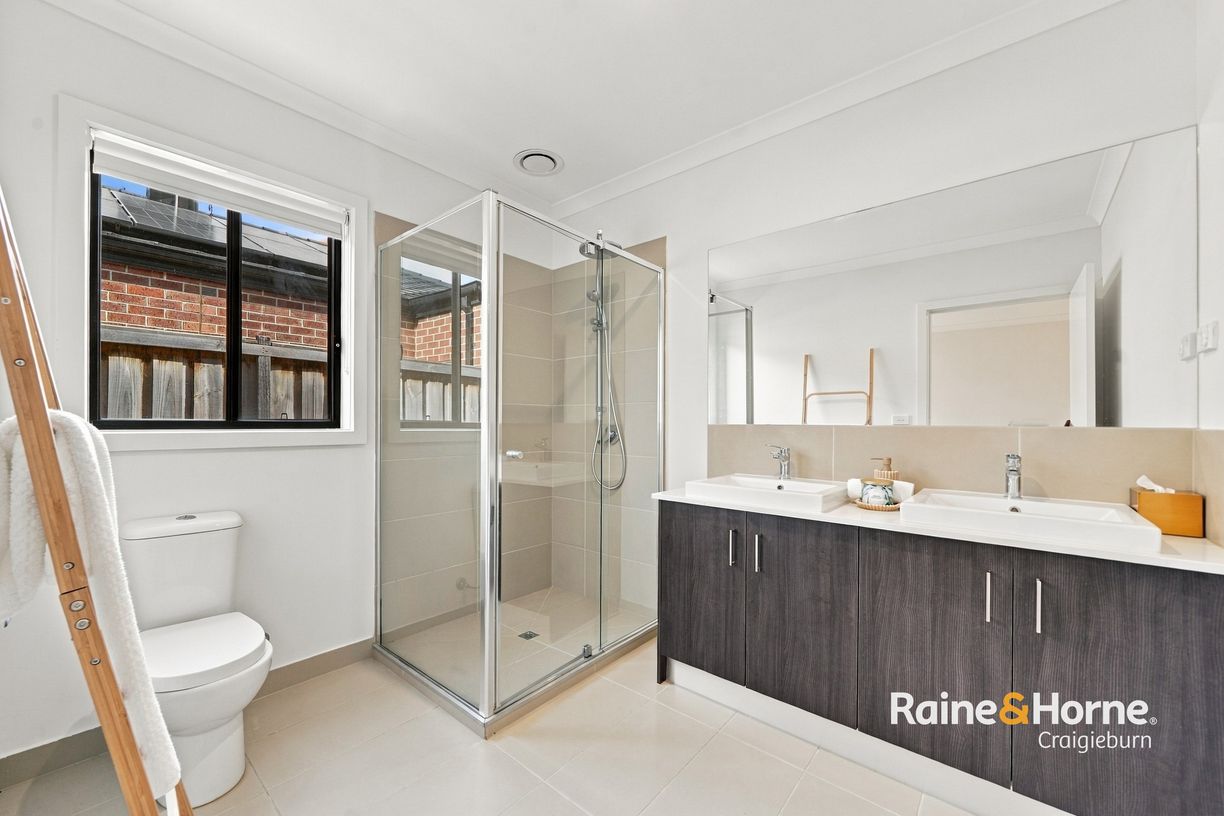 15 Oriel Road — photo 9 of 30