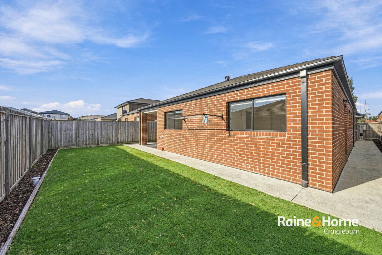 15 Oriel Road — photo 25 of 30