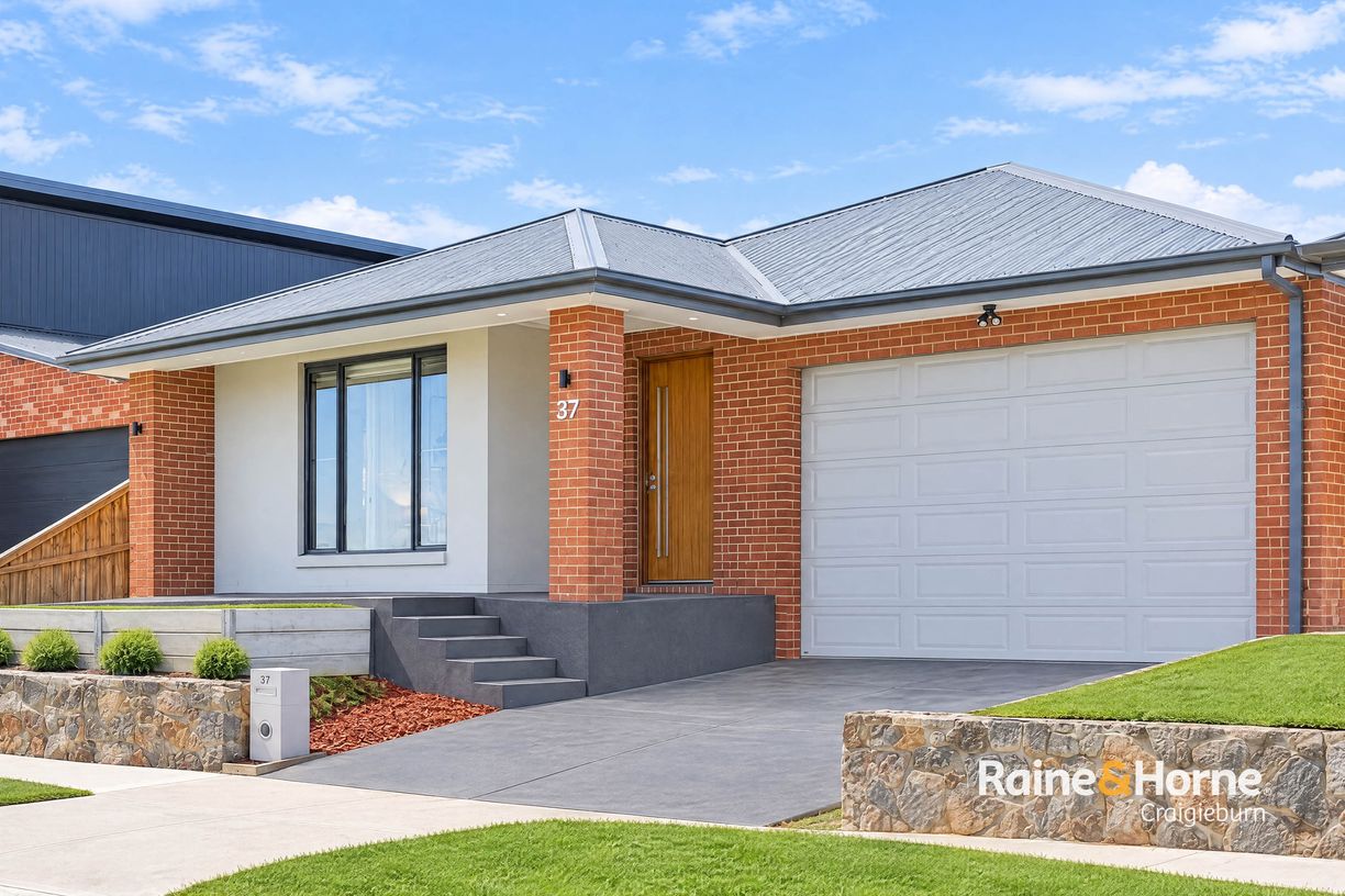 The Raine A Place to Call Home - Beautiful Family Living in a Thriving Community ...