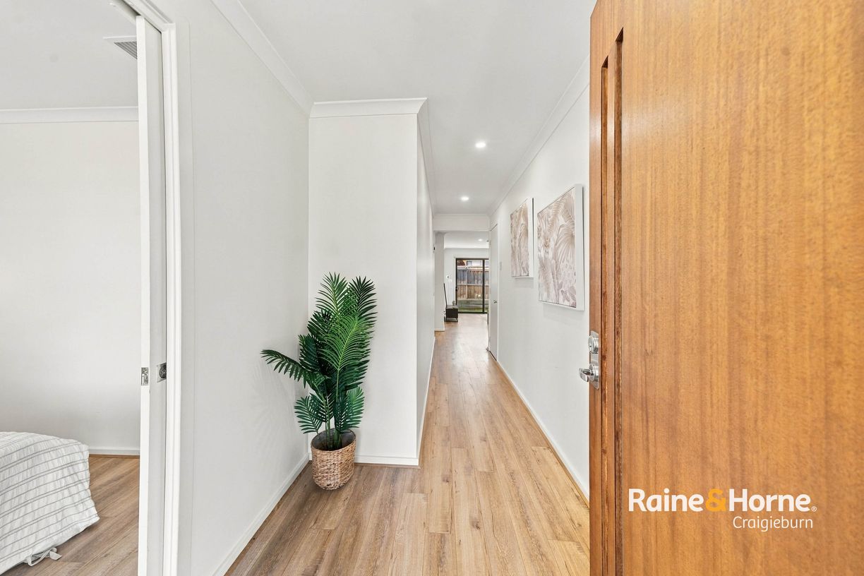 37 Kyanite Boulevard — photo 4 of 30