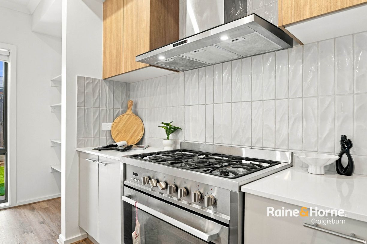 37 Kyanite Boulevard — photo 15 of 30