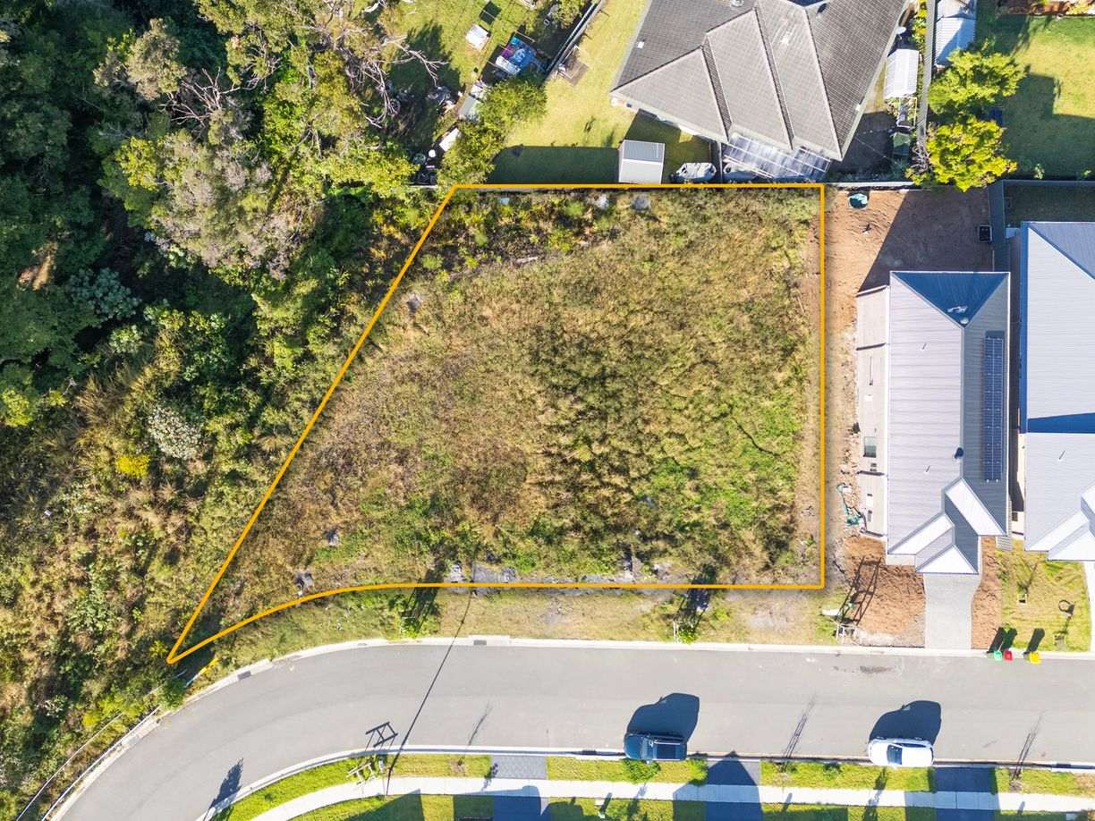 26 Silver Gum Circuit — photo from Raine & Horne Maitland | Cameron Park