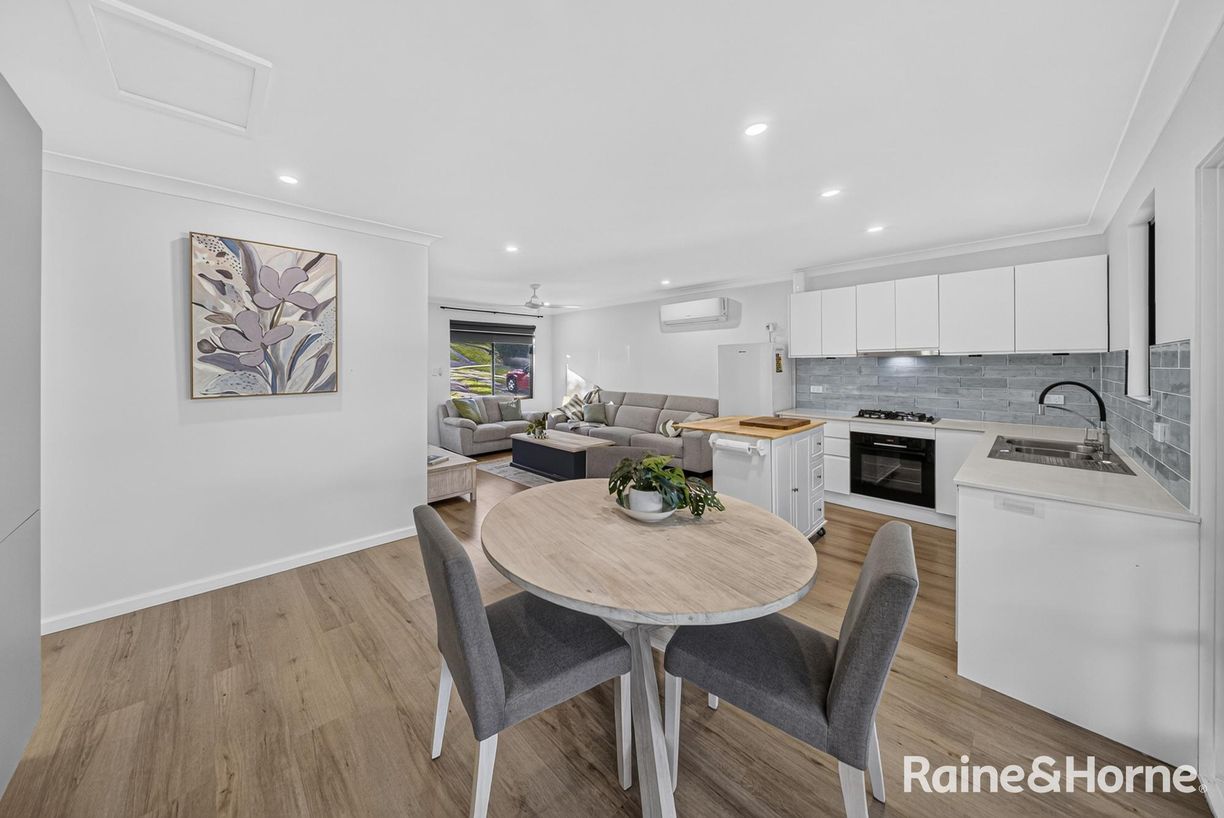 16 Willandra Crescent — photo 7 of 20