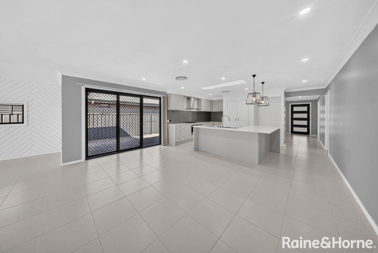 9 Cagney Road — photo 8 of 29