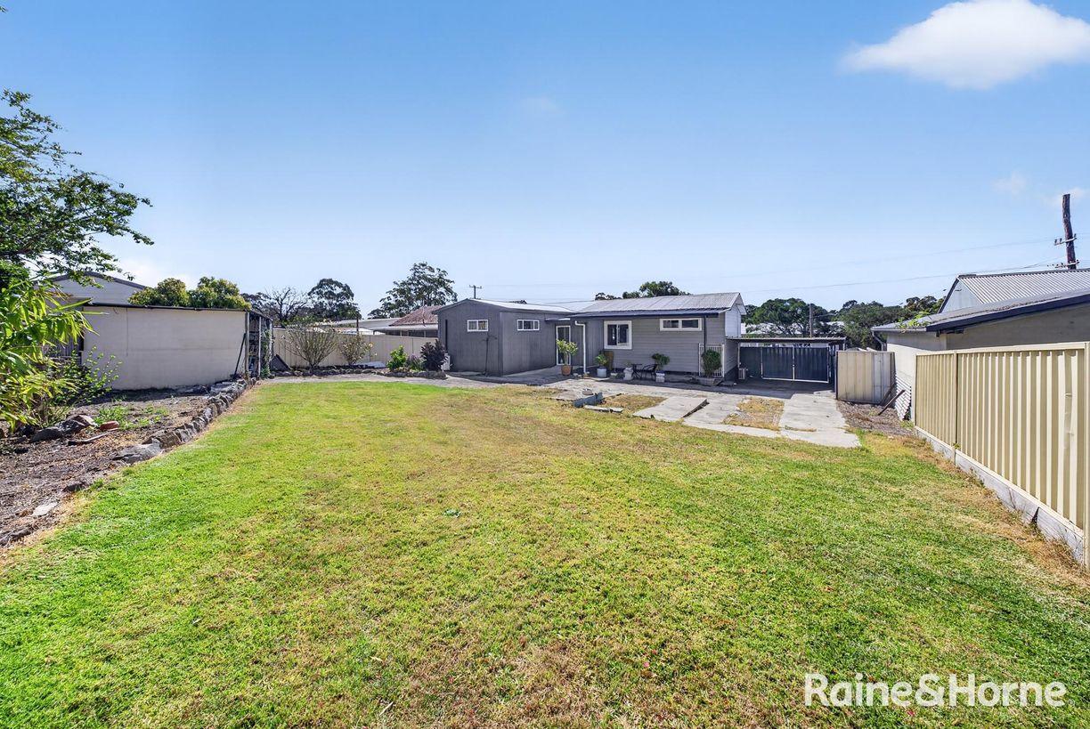 4 Crest Avenue — photo 18 of 27