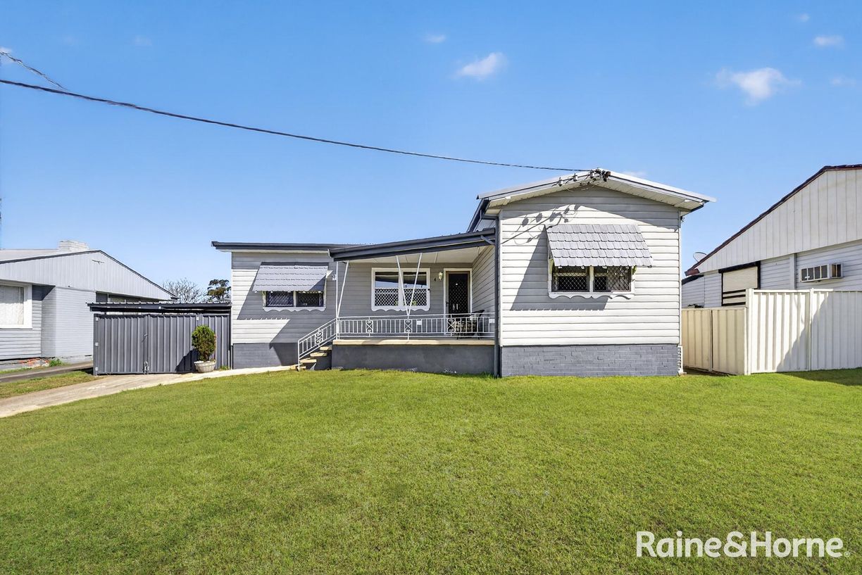4 Crest Avenue — photo from Raine & Horne Maitland | Cameron Park