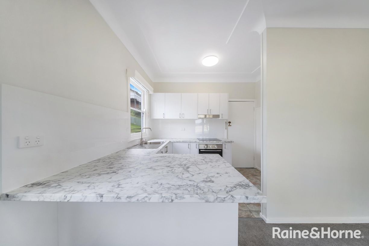 17 Lovell Street — photo 6 of 23