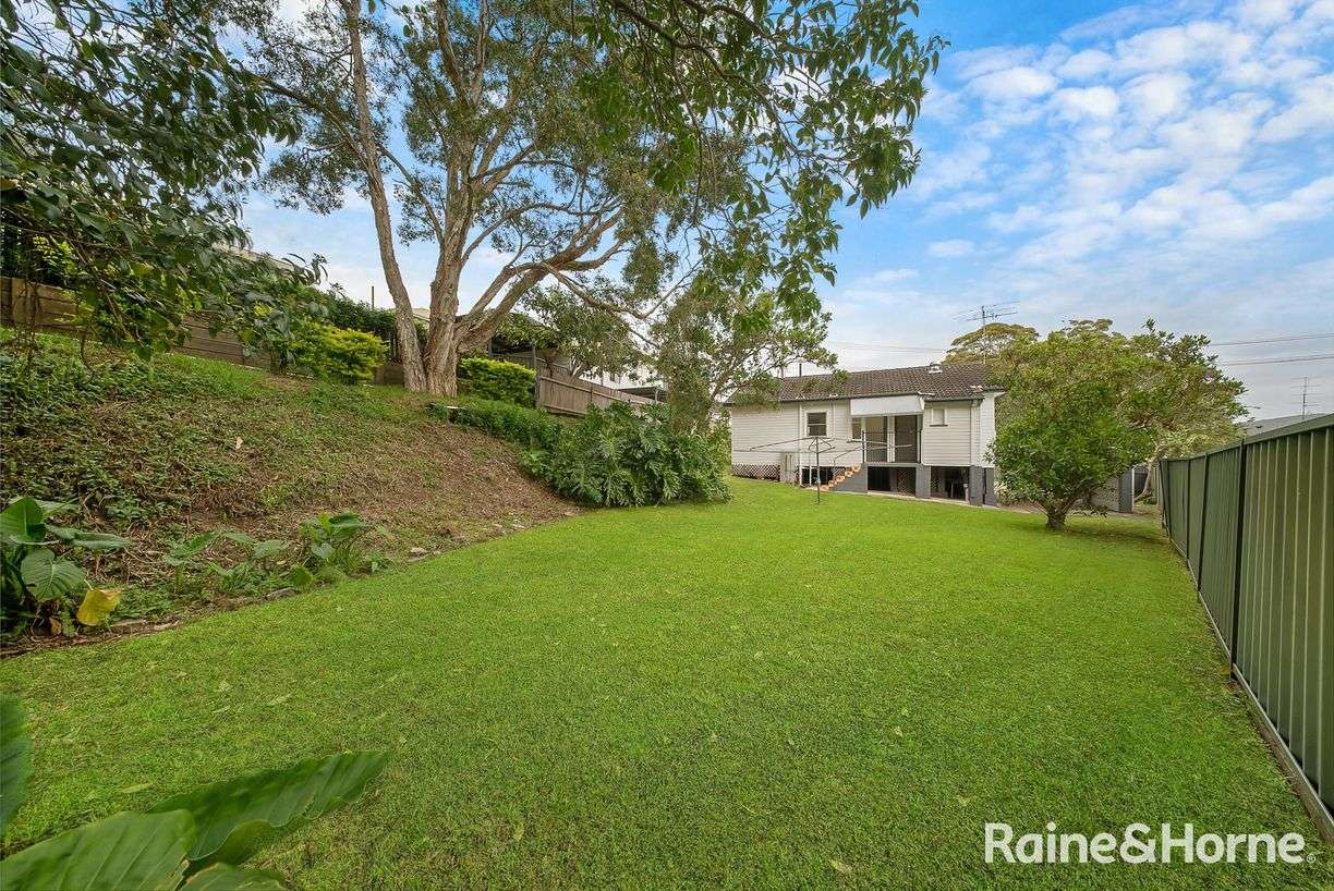 17 Lovell Street — photo 16 of 23